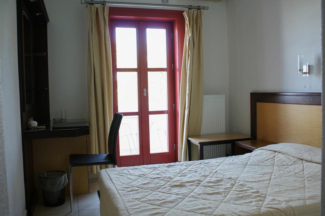 Aposperides Hotel Livadi  Exterior photo
