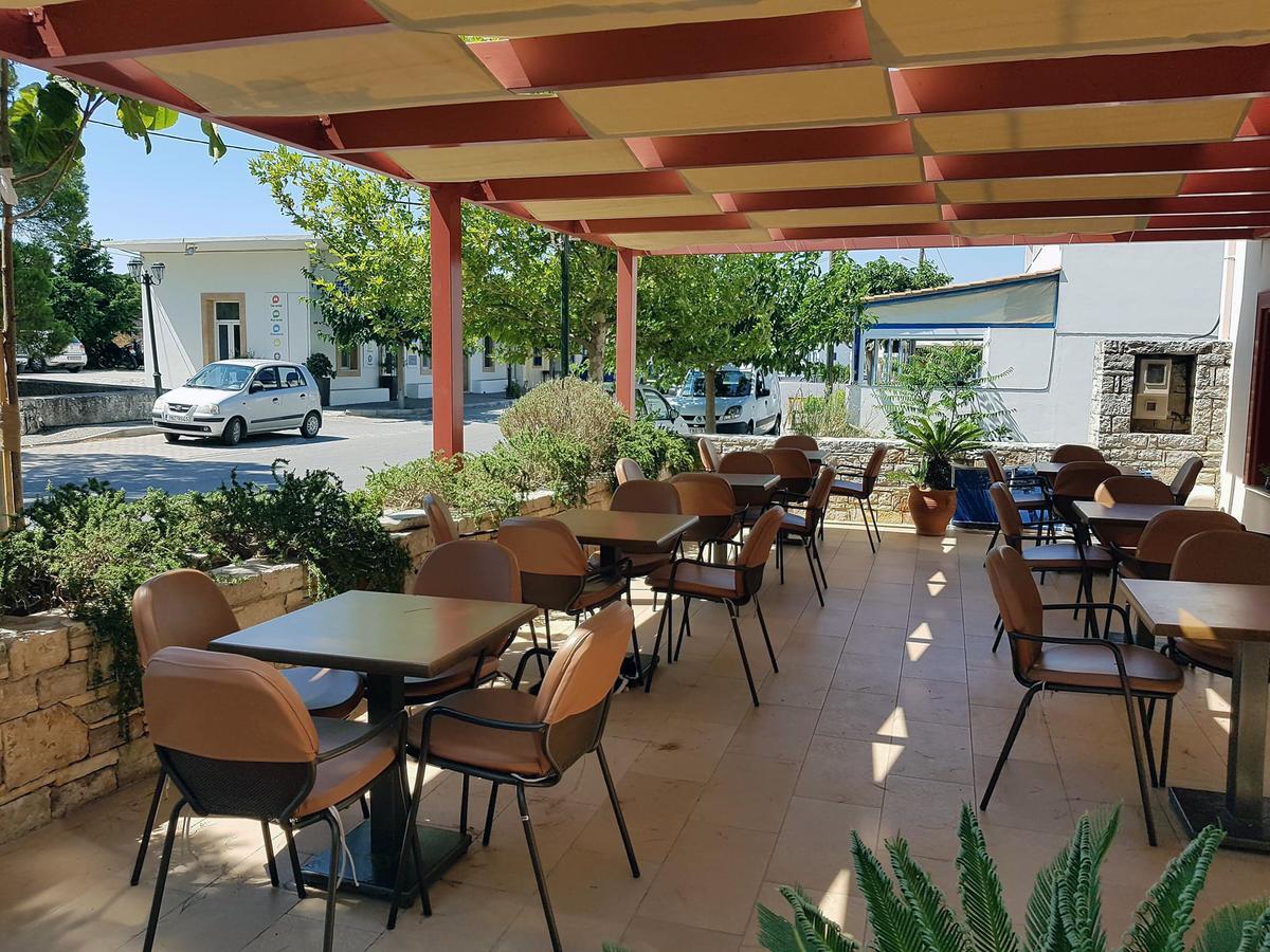 Aposperides Hotel Livadi  Exterior photo